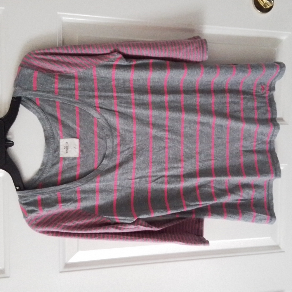 Hollister 3/4 sleeve tee, Gray with pink stripes, scoop neck, size L